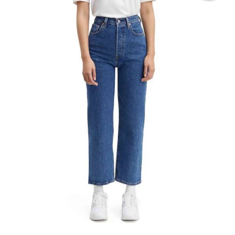 Levi’s Ribcage Straight Ankle Jeans